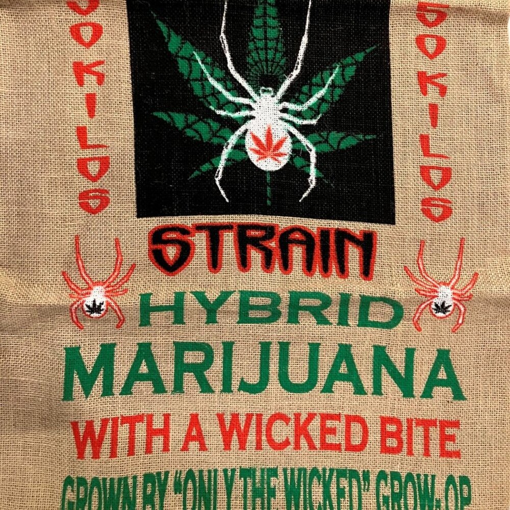 NWT White Widow Novelty Burlap Bag - Picture 3 of 3